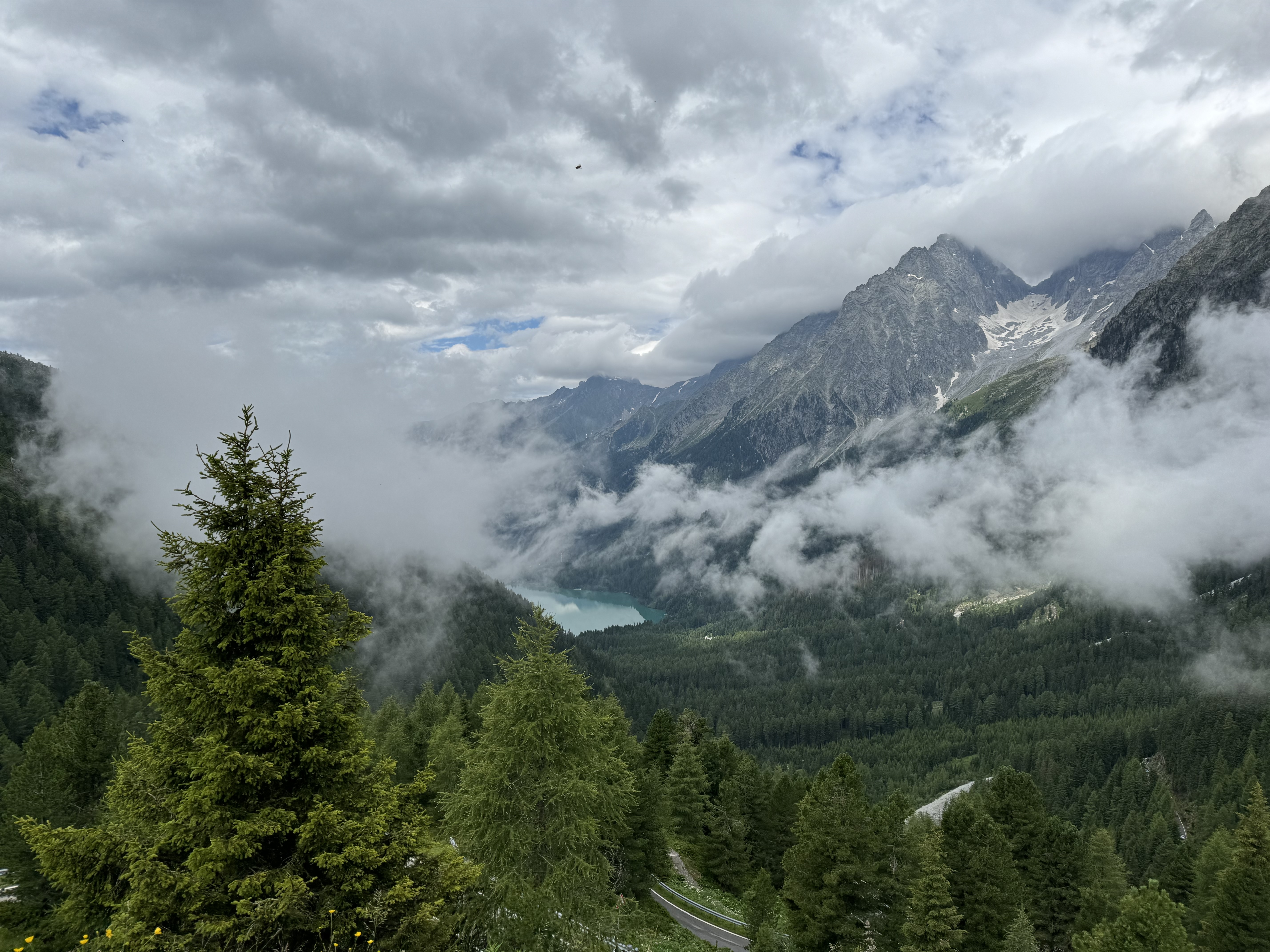 Defereggental Osttirol — unentdecktes Bergtal mit dem Obersee auf 2.016m